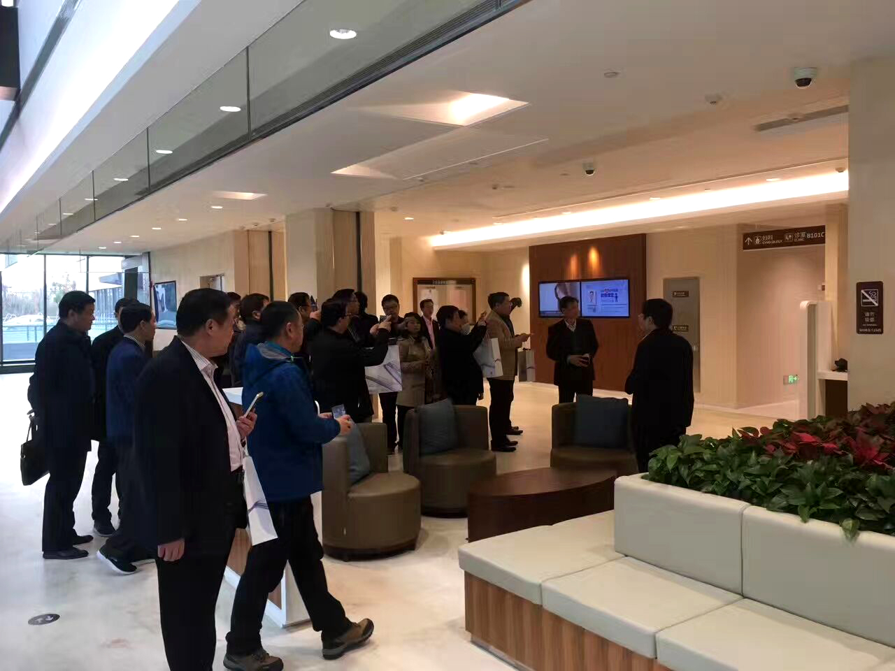 服務(wù)不夠“有形”醫(yī)院專(zhuān)用門(mén)企業(yè)需讓“有形化”服務(wù)持久