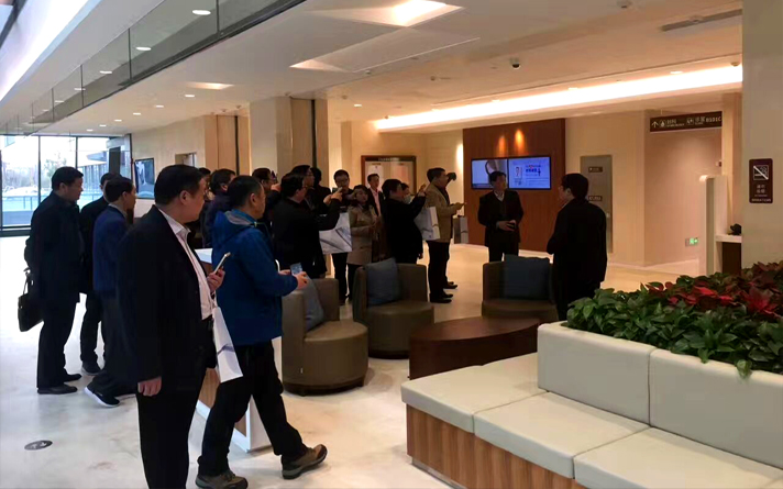 正牌門和雜牌門的區(qū)別，對(duì)比一下就知道了